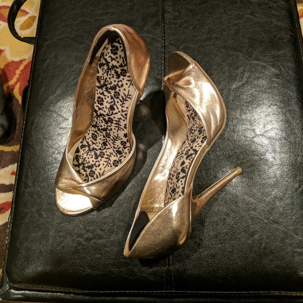 Bakers rose gold open toed heels